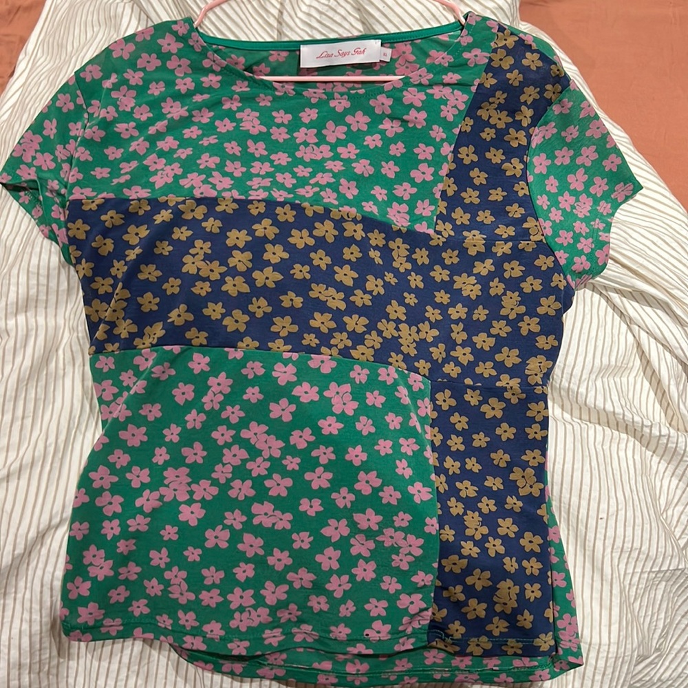 Lisa says gah mesh floral tshirt